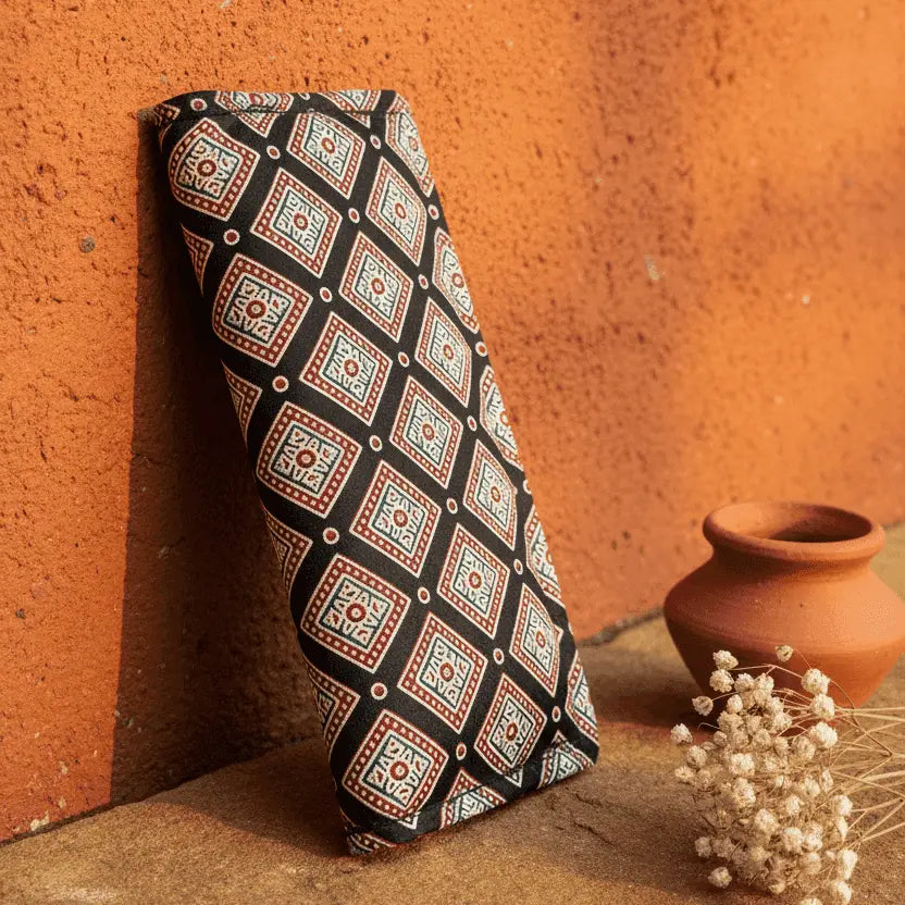 Multicolour geometric Ajrakh silk detail – naturally dyed black wallet by Velunora